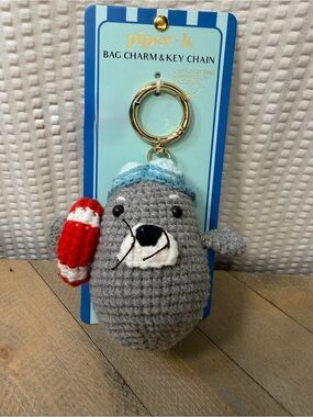 piper•k Gray Crochet Seal Bag Charm Key Chain!!